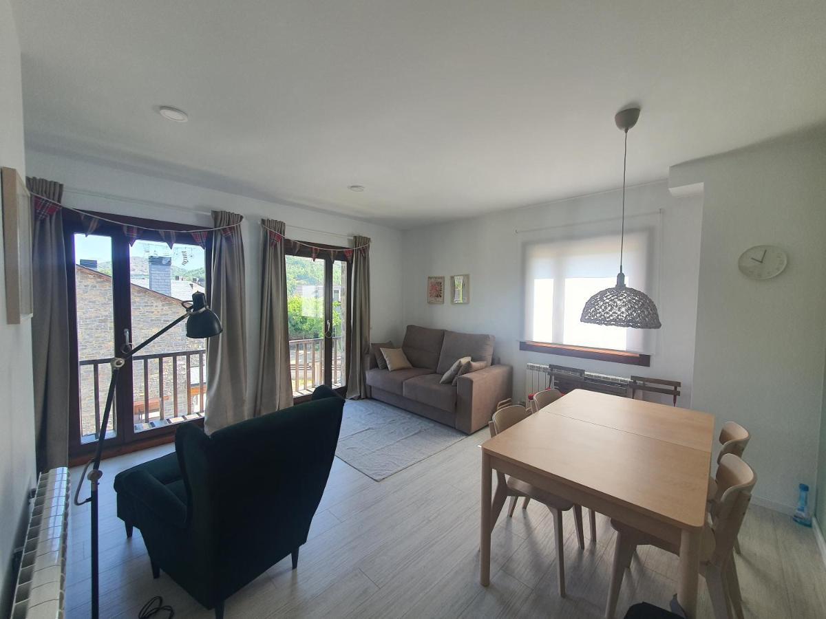 Fabuloso Apartamento Con Vistas A La Montana El Abedul Luga 23 Castiello De Jaca Bagian luar foto